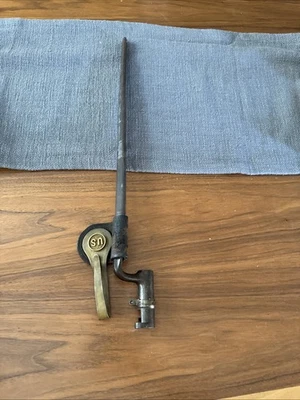 Bayoneta antigua de la Guerra Civil de Estados Unidos con gancho para cinturón de vaina Foto 1 de 4