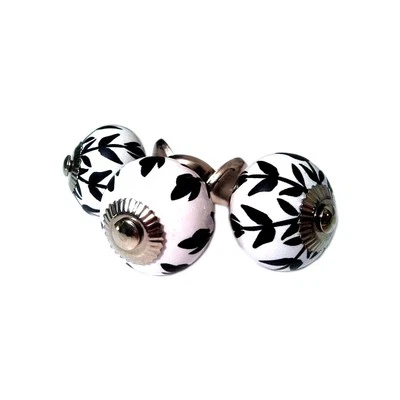 TRES perillas de jardín de tulipán Shabby Chic tiradores de cajón floral blanco y negro ¡de colección! Foto 1 de 4