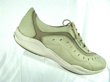 clarks wave walk ladies