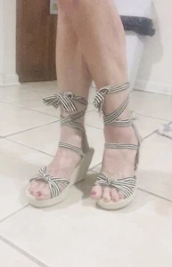 Roxy wrap around wedge platform black and white heels shoes size 9 - Picture 1 of 12