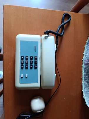 Telefono bianco a cornetta vintage - SIP ( Telecom) NON TESTATO - Immagine 1 di 3