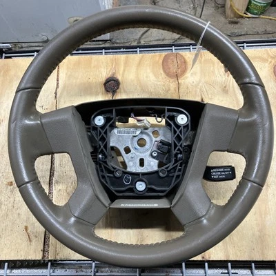Volante Jeep Patriot 2007-2010 cuero beige fabricante de equipos originales con crucero Foto 1 de 4