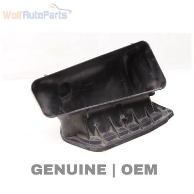 2011-2018 AUDI A8 QUATTRO - Cabin AIR Intake / HVAC DUCT 4H1819904A - Image 1 of 4