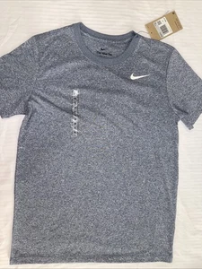 Woman’s Nike Shirt - Picture 1 of 7