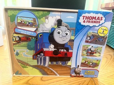 JUEGO DE TRES ROMPECABEZAS DE MADERA CARDENAL THOMAS EL TREN Y AMIGOS CADA ROMPECABEZAS DE 24 PIEZAS Foto 1 de 4