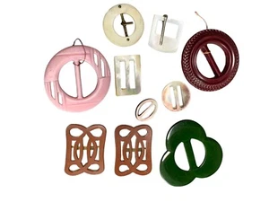 Vintage Assorted Plastic Belt Buckles - Picture 1 of 8
