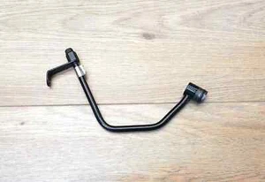 AUDI A6 MK2 4B C5 2.5 TDI BDG MOTOR WASSERABLASSROHR 059121481C - Bild 1 von 3