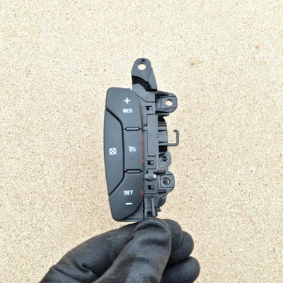 Interruptor de control de crucero del volante Buick Lacrosse 2005-2009 OEM Foto 1 de 4