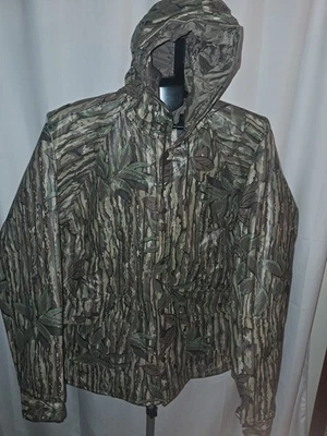 Hooded Camo Rain Coat Quilted Lining Hunting Men Sz MED Weather Rite Real Tree - Image 1 of 4