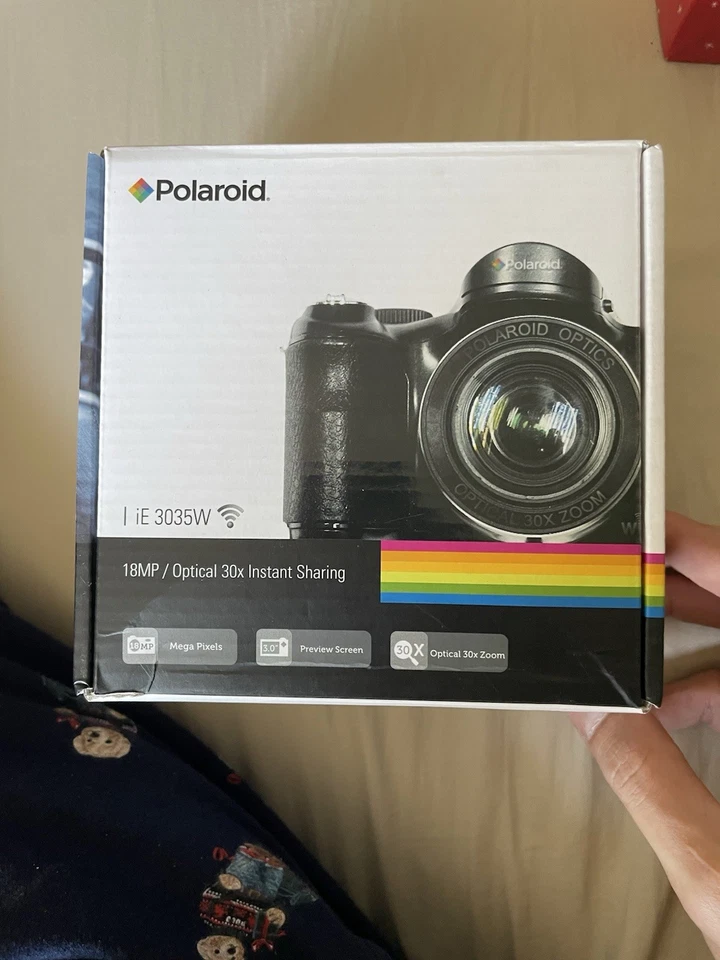 Polaroid iE3035W 18MP 30x Optical Instant Sharing built in WiFi - Image 1 of 4