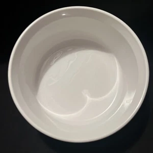 Corning Ware F-1-B 2.5 Liter Round French White Casserole Dish NO LID - Picture 1 of 3