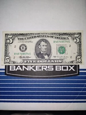 $5 USA Banknote Series 1995 Circulated Serial Number B45709574C - Image 1 of 3