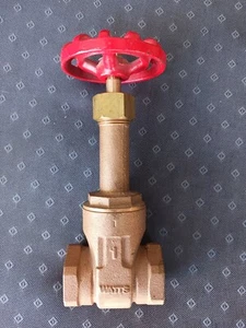 WATTS 1 Inch FNPT Bronze Rising Stem Gate Valve - 125 WSP, 200 WOG - Picture 1 of 7