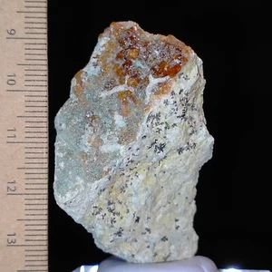 Garnet Grossular Hessonite crystals on matrix natural mineral specimen 182ct - Picture 1 of 8