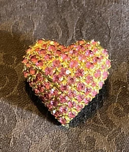 Broche Dorothy Bauer Cristal Rosa Corazón Hinchado Tono Dorado Firmado 1” Prendedor - Imagen 1 de 8
