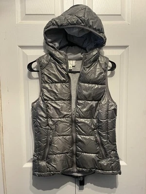 Chaleco acolchado de plumón activo grande mandarina para mujer con capucha plateado Foto 1 de 4