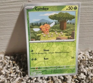 Combee 008/197 - Reverse Holo - Pokemon - Obsidian Flames - NM/M - Picture 1 of 2