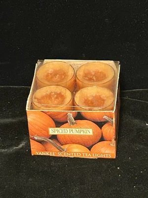 VELA YANKEE ABÓBORA TEMPERADA 12 VELAS DE CHÁ PERFUMADAS CAIXA T/L  - Imagem 1 de 2