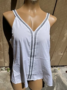 Banana Republic White w/ Mini Pewter Studs Sleeveless Blouse - Women's Sz L NEW - Picture 1 of 10