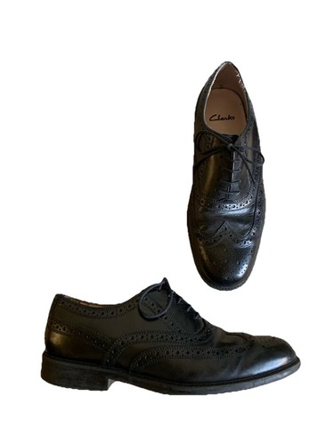 Scarpe Clarks Oxford Brogue nere in pelle stringate taglia 8 extra larghe ex condizioni
