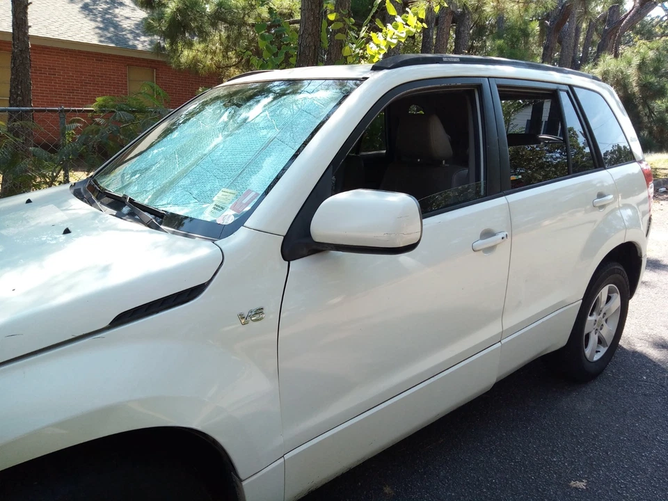 Coche. SUV Suski 4x4 5 puertas excelente estado/venta de muebles... imprescindible venta Foto 1 de 4