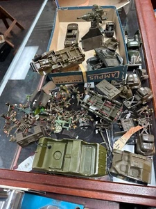 Lot! Various Vintage Green Army Men, Tanks & Trucks, Various Pcs - Picture 1 of 4