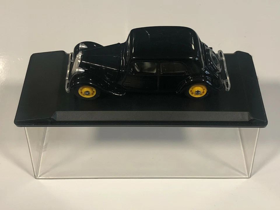 ELIGOR Citroën Traction Avant Berline Noir 1938 1/43 Voiture Miniature - Photo 1/4