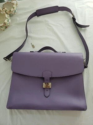 NUEVO SIN ETIQUETAS Lavanda/Púrpura Laptop Bolso/Tote 16 X 14 Multi Bolsillo Maletín Cuero Foto 1 de 4