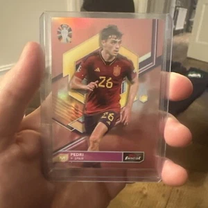 2023 Topps Finest Road to UEFA Euro 2024 Rose Gold Refractor /75 Pedri #79 - Picture 1 of 3