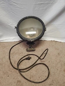 Rare Vintage NATIONAL XRAY REFLECTOR CO. CHICAGO Large Spotlight & Bracket - Picture 1 of 12