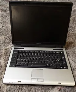 Toshiba Satellite A135-S7403 intel T.73 GHz_2GB Ram 120GB HDD Windows 7 parts - Picture 1 of 5