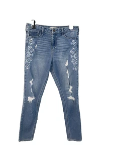 Hollister Women's Jeans Size 11 Denim Distressed Floral Embroidery Stretch - Picture 1 of 5
