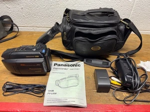Panasonic PalmSight  PV-L658 VHS-C Analog Camcorder - Picture 1 of 8