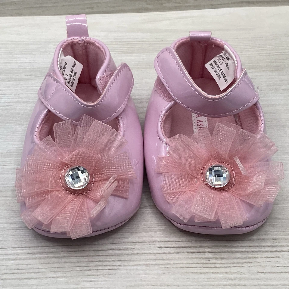Laura Ashley Size 3 Pink Baby Shoes - Image 1 of 4