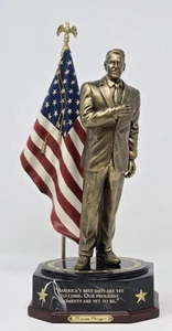 Escultura de bronce Bradford Exchange President Ronald Reagan Enduring Legacy 2017 - Imagen 1 de 12