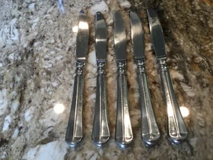 Cuchillos Mikasa French Countryside de acero inoxidable 18/10 (juego de cinco) - Imagen 1 de 2