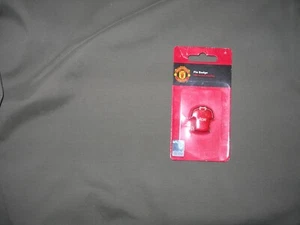 OFFICIAL MANCHESTER UNITED SHIRT PIN BADGE. RED. NEW. - Picture 1 of 1