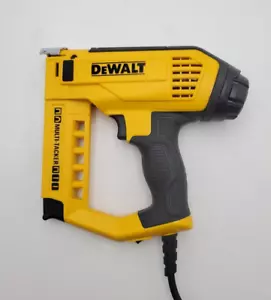 Grapadora múltiple y clavadora Brad DeWALT DWHT75021 5 en 1 - Imagen 1 de 7
