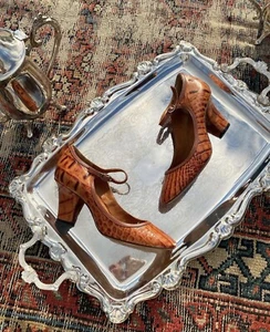 Givenchy Brown Croc Embossed Leather Mary Jane Heels sz 36.5/US 6 - Picture 1 of 10