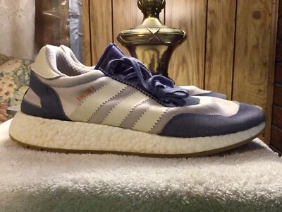 Adidas Iniki Runner BA9995 weiße Damen-Laufschuhe Turnschuhe Größe 11 - Bild 1 von 4