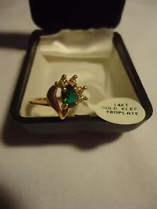 Anello vortice pietra verde 14 carati elettropiastra 4 zirconi 1 misura 6 maggio pietra nascita - Foto 1 di 3
