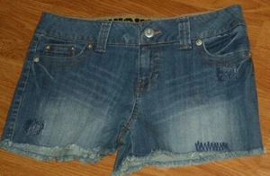 *UCF JEAN SHORTS TALLA 7 JUNIOR DESGASTADO BORDADO ELÁSTICO NUEVO CON ETIQUETAS - Imagen 1 de 2