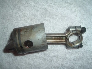 Vintage Johnson Seahorse 2.5 hp HD 20 piston & connecting rod - Picture 1 of 2