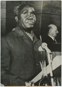 Kenneth Kaunda, Président de la République de Zambie. Afrique. Africa. 1968. - Imagen 1 de 2