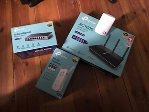 TP Link Set AC1600, AC1750, TL-SG108, TL-WA850RE Router Repeater Extender - Bild 1 von 20