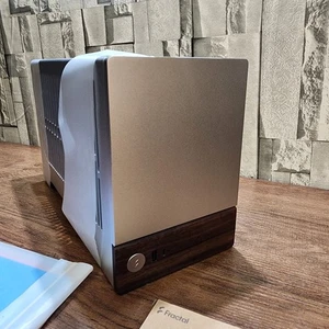 Fractal Design Terra Silver Mini-ITX Small Form Factor PC Case with PCIe 4.0 Ris - Afbeelding 1 van 7