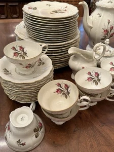 Rosenthal Porcelain Germany Pompadour Service For 12 Beautiful! See Descr - Picture 1 of 7