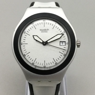 Reloj Swatch Irony Big Live and Let Die 37mm Hombre James Bond 007 Batería Nueva Foto 1 de 4