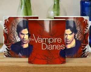 Tazza/Regalo Vampire Diaries con Damon Salvatore, Ian Somerhalder. - Foto 1 di 6