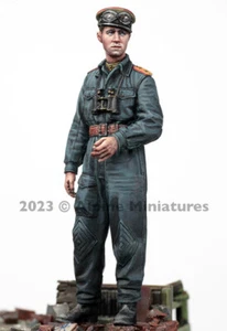 ALPINE MINIATURES, 35307 , WW2 Soviet Tank Officer #2 ( 1 figure), SCALE 1:35 - Picture 1 of 3